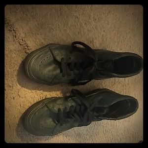 Leather/Suede Black high top Vans